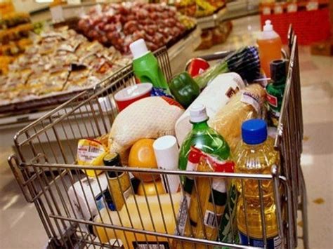 Москвичи платят за продукты почти на тысячу рублей больше других ...