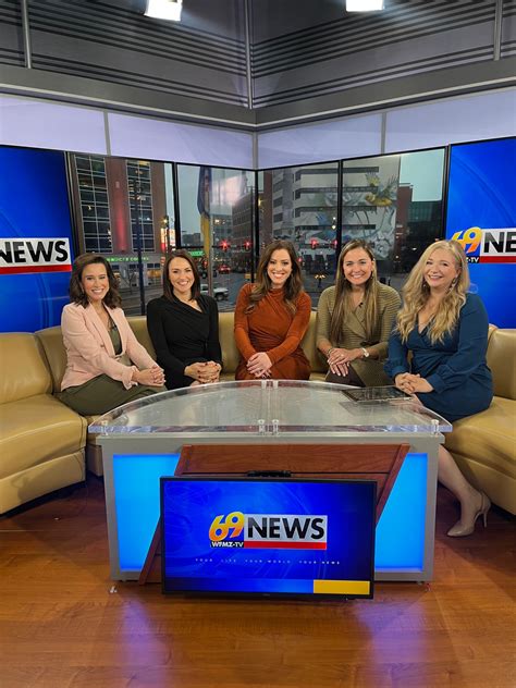 Kimberly Jade Kravitz - There are no holidays in news! 🤪 Tune in to