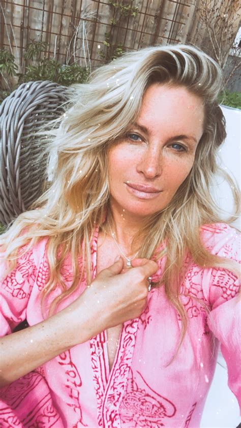 Another Day With Carolina Gynning – Blog with United Influencers