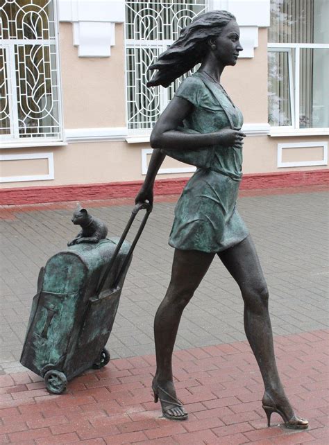 Фотография Памятник пассажирке (Молодечно (Беларусь)) | Arte en bronce ...