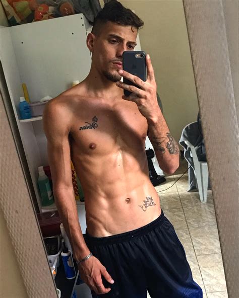 frazaomalvado OnlyFans - Stats, Graphs, Photos & Profile Comparisons