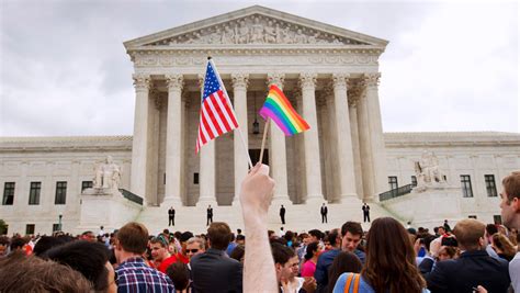 635709234468035385-AP-APTOPIX-Supreme-Court-Gay-Marriage.jpg?width=3043
