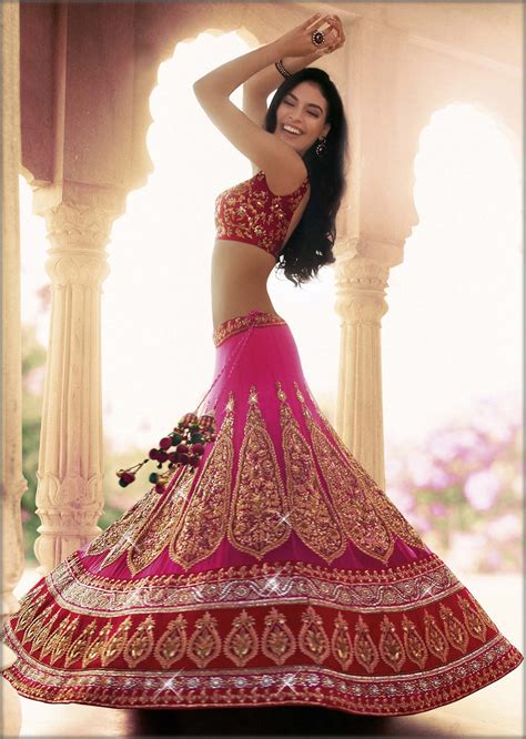 Image Of Women In Traditional Indian Wedding Dress