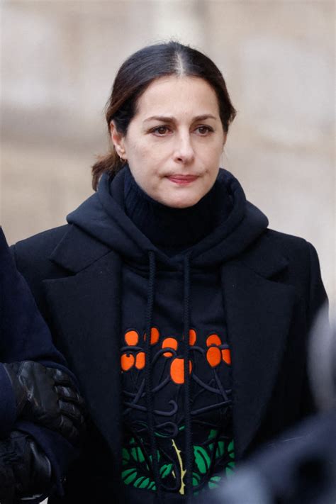 Photo : Amira Casar - Arrivées aux obsèques (bénédiction) de Gaspard