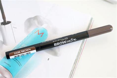 Карандаш для бровей "Мейбелин Brow Satin": отзывы, оттенки и особенности