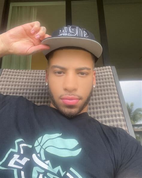 𝙇𝙞𝙜𝙝𝙩𝙨𝙠𝙞𝙣 𝘼𝙪𝙨𝙩𝙞𝙣 (@itslightskinaustin) • Instagram photos and videos