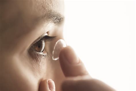 Reusable contact lenses increase infection risk - Byron Healing