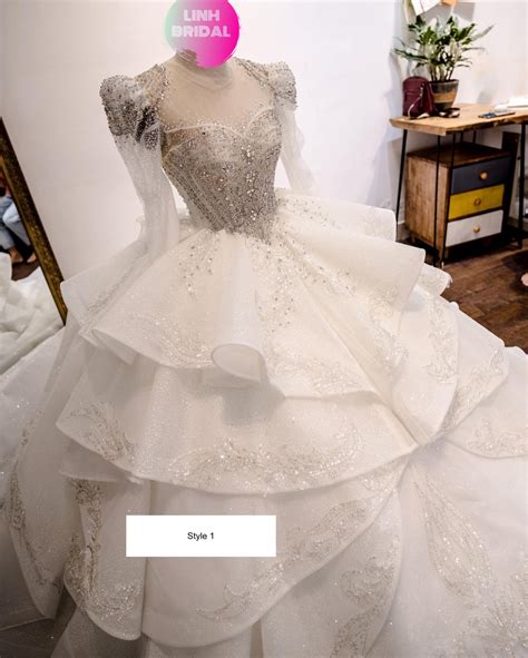 Super cathedral train long sleeves sparkly princess white ballgown