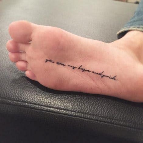 Miley Cyrus Foot Tattoos