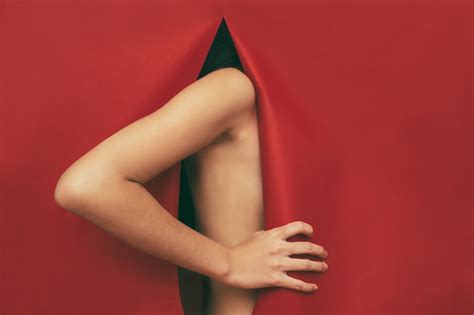 越_Labia on Behance