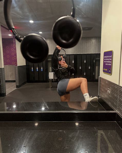 Estefani rios (@estefanirios_oficial) • Instagram photos and videos