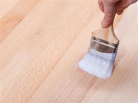 Чем обработать древесину от влаги и гниения: 6 доступных средств | myDecor
