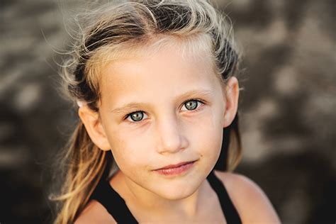 ALEXIS | sister through my lense on Behance