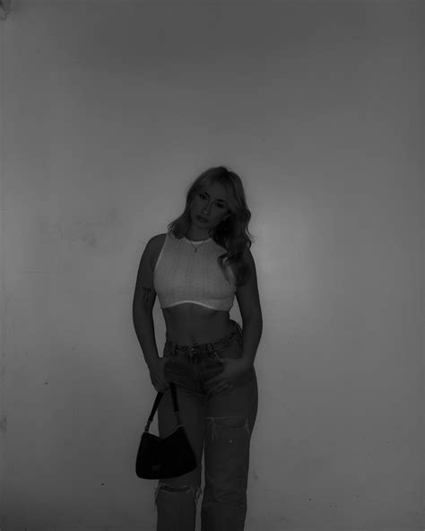 Alana Marie (@akrelle4) • Instagram photos and videos