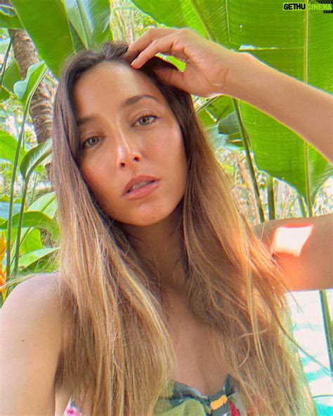 Sofía Sisniega Wiki, Biography, Age, Gallery, Spouse and more