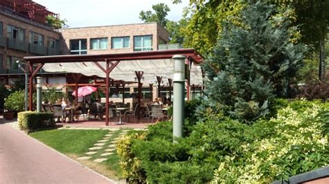 Holiday Beach Budapest Wellness & Conference Hotel (Hungary) - Reviews ...