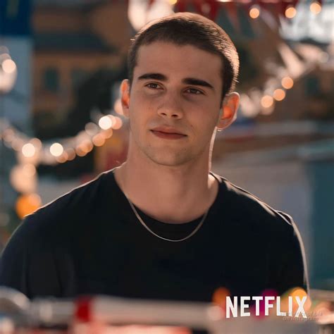Netflix - Через мое окно/из моего окна Theo James, I Icon, Ares, Raquel ...