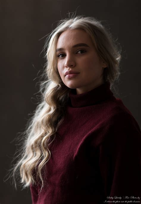 Photo of Solomia - an 18-year-old natural blonde girl photographed by