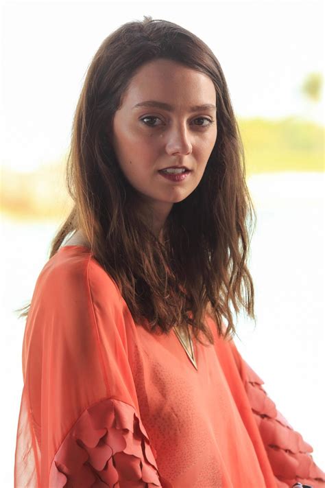 Tanya Reynolds | Celebrity pictures