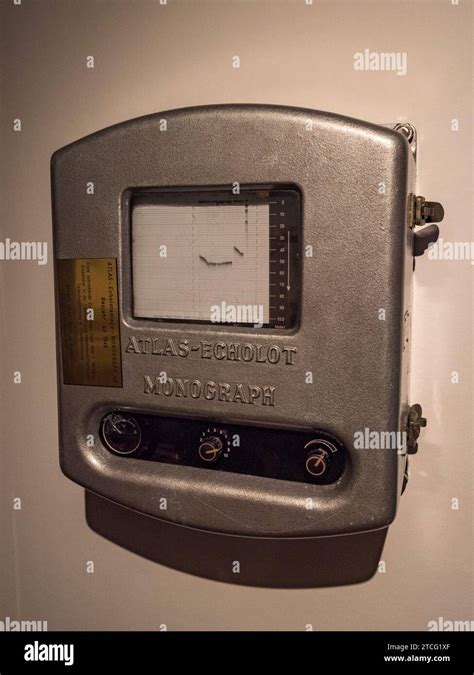 atlas echolot  res stock photography  images alamy