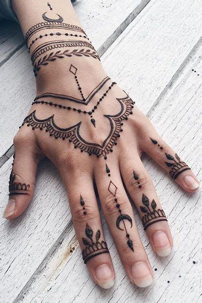 50 Coolest Hand Tattoo for Men & Women | Henna tattoo designs simple ...