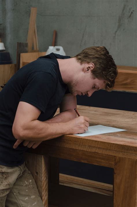 How thompson mott furniture became the must-have item for collectors 8