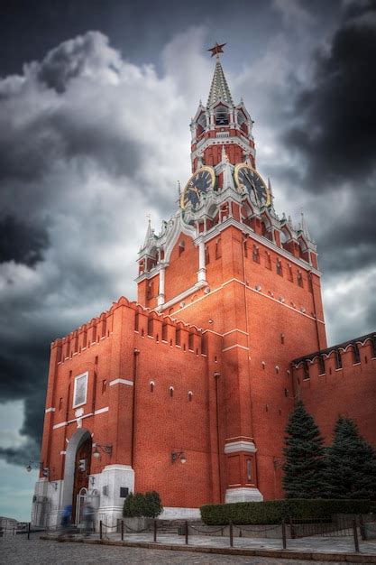 Premium Photo | Red square