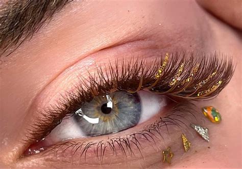 𝑮𝒍𝒊𝒕𝒕𝒆𝒓 𝑳𝒂𝒔𝒉𝒆𝒔 | Eyelash extensions styles, Best lash extensions ...