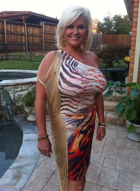 milf models mature babes  twitter hot  sexy milf