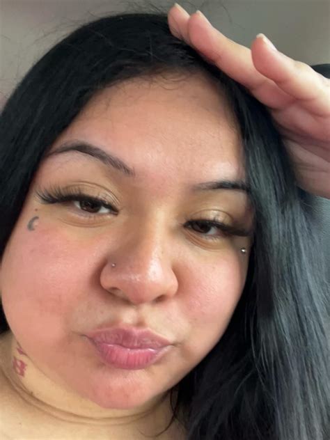 Yaya La Bonita (@a.lon.dra_la_bonita) • Instagram photos and videos