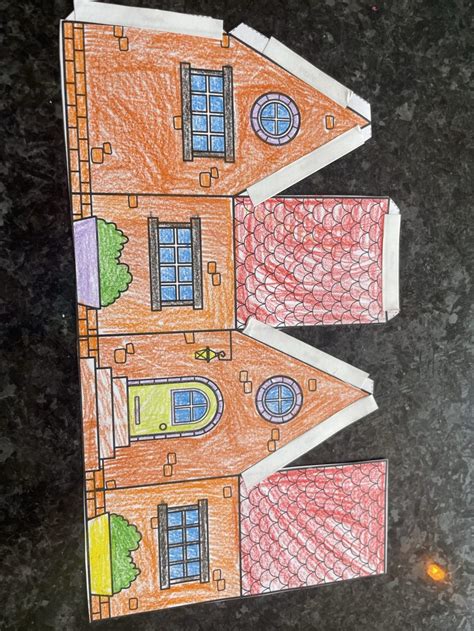 Free printable 3d Paper House Crafts - In The Playroom