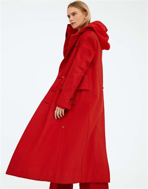 Fall 2017 Trend: Big Red [PHOTOS]