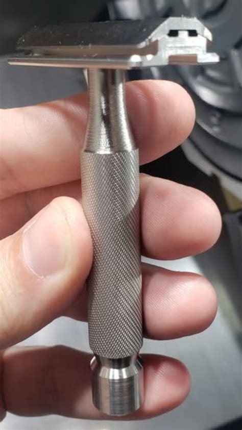 Maxwell June releasing DE razor | Badger & Blade