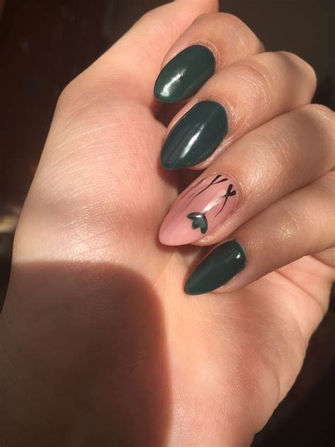 #nails #green #зеленый #маникюр #ногти #цветочек | Ногти, Маникюр