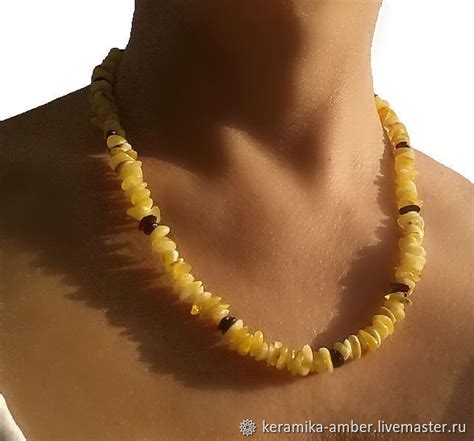 Бусы из белого натурального янтаря женские купить в интернет-магазине ...
