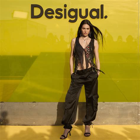 Hija de famosos, superviviente de un trastorno alimenticio y ex de