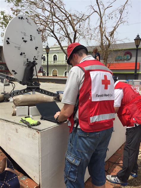 Eva Pilgrim on Twitter: "Went w/ @RedCross to #VegaAlta @Lin_Manuel's