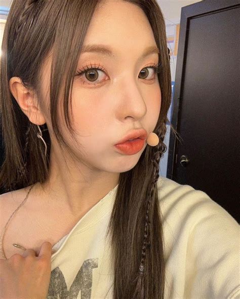 230504 NMIXX Instagram Update - BAE : r/NMIXX