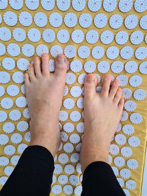 Shakti Mat: Acupressure At Home - Barefoot Universe