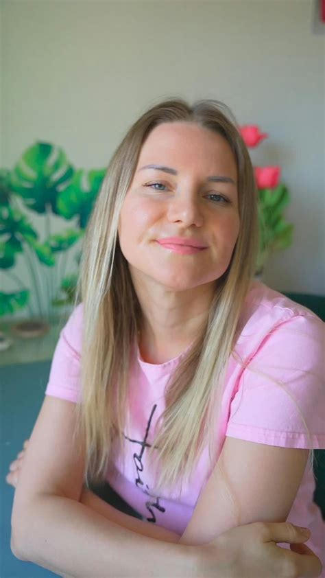 Blonde+Twerking+Necked Videos, Download The BEST Free 4k Stock Video