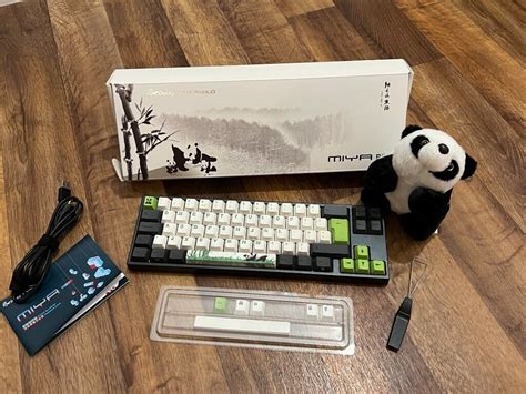 Ducky x Varmilo Miya Pro Panda V2 Mechanical Keyboard - Cherry MX Red ...
