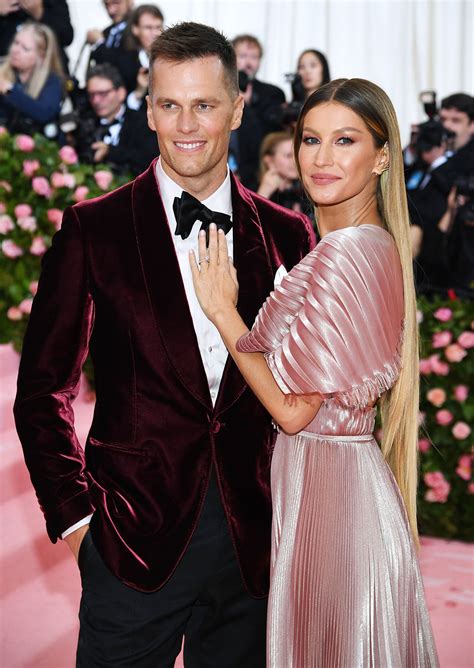What Celebrity Insiders Know About Tom Brady's New Relationship — And Why It Matters Image 1