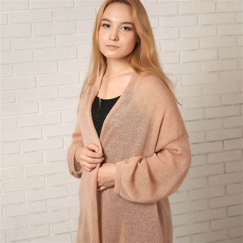 Кардиган вязаный женский бежевый | Cardigan, Fashion, Sweaters