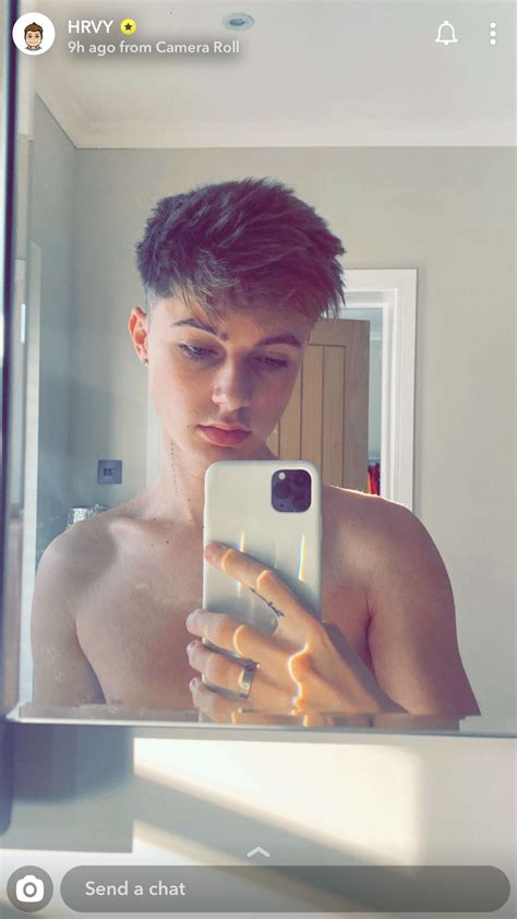 Pin on Hrvy | Shirtless, Selfie, Harvey