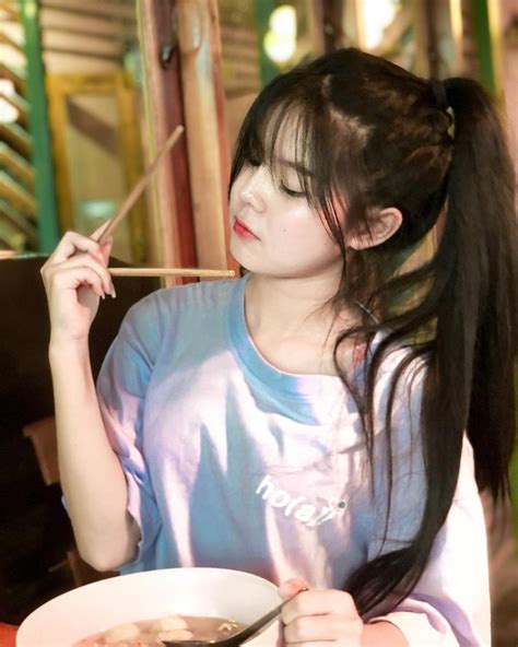99+ Potret Selebgram cantik Bohay yang kalian cari sering muncul di ...