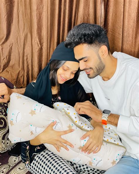 asfak mansuri tag  love trending