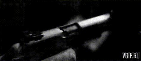 Гифка — «Выстрел из пистолета-5»