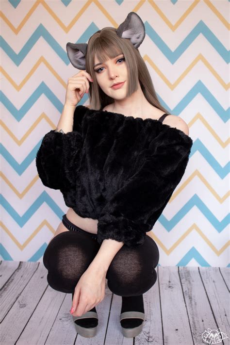 Chinchilla OC 'Chincha' by Enafox : r/cosplaygirls