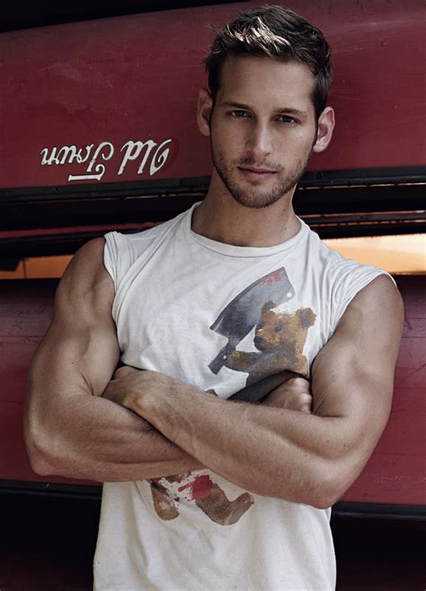 max emerson  chosen models  leonardo holanda