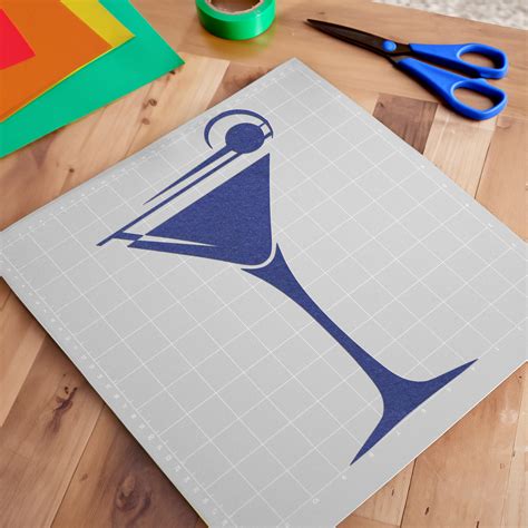 Cocktail Glass – Creative Meadow